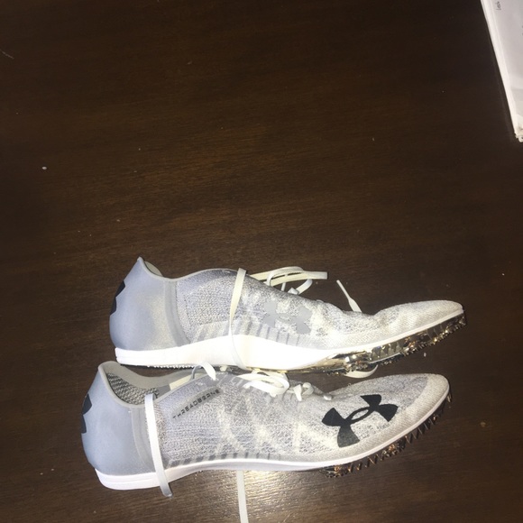 Under armour “Miler Pro” mid distance track spikes - Picture 2 of 3